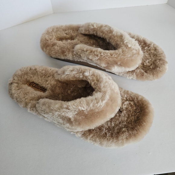 OulKai Kipe'a Heu Slipper Sandal Shearling Never Worn Size 8 Tan Flip Flop - Picture 4 of 10